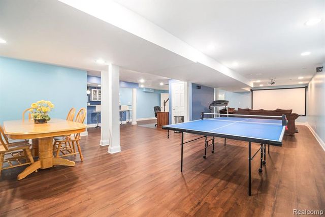 829 Grandview Drive, Commerce Twp, MI 48390