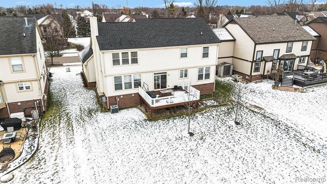 829 Grandview Drive, Commerce Twp, MI 48390