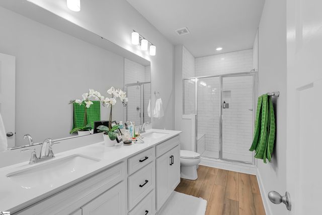 42 Carriage Run Drive, Simpsonville, SC 29681