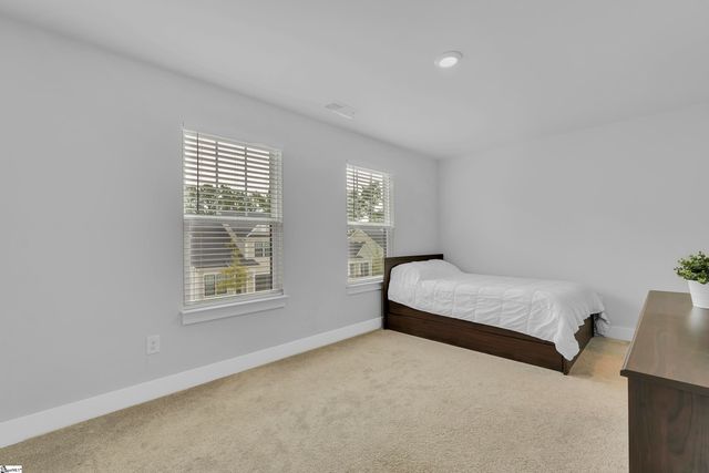 42 Carriage Run Drive, Simpsonville, SC 29681