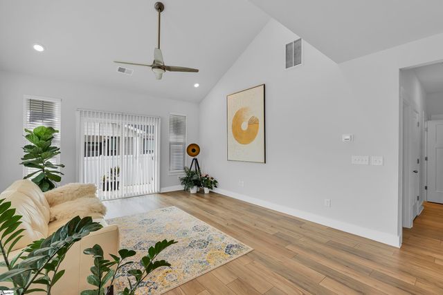 42 Carriage Run Drive, Simpsonville, SC 29681