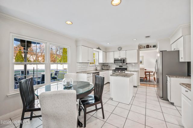 17 Sun Hollow Road, Howell, NJ 07731