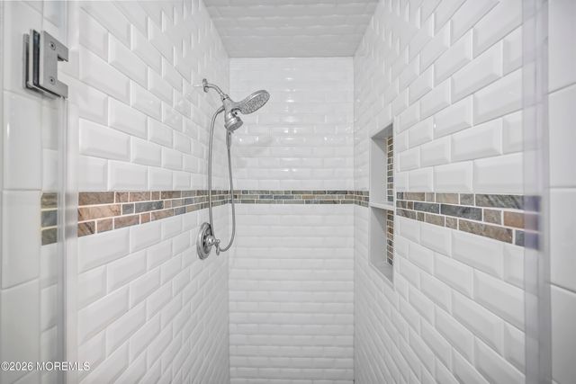 17 Sun Hollow Road, Howell, NJ 07731