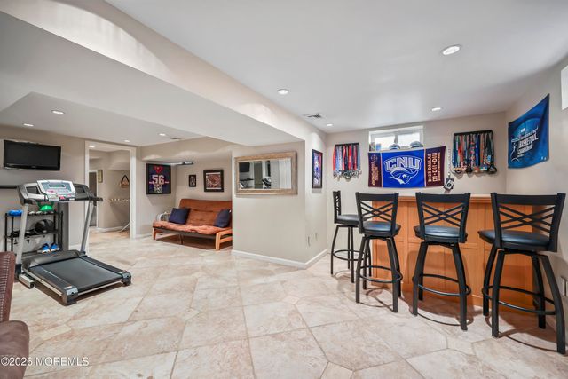 17 Sun Hollow Road, Howell, NJ 07731