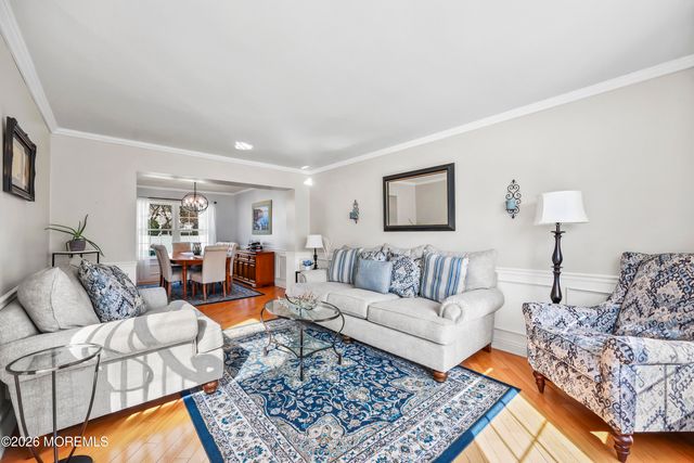 17 Sun Hollow Road, Howell, NJ 07731
