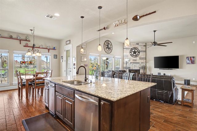 113 Camp Verde DR, Georgetown, TX 78633