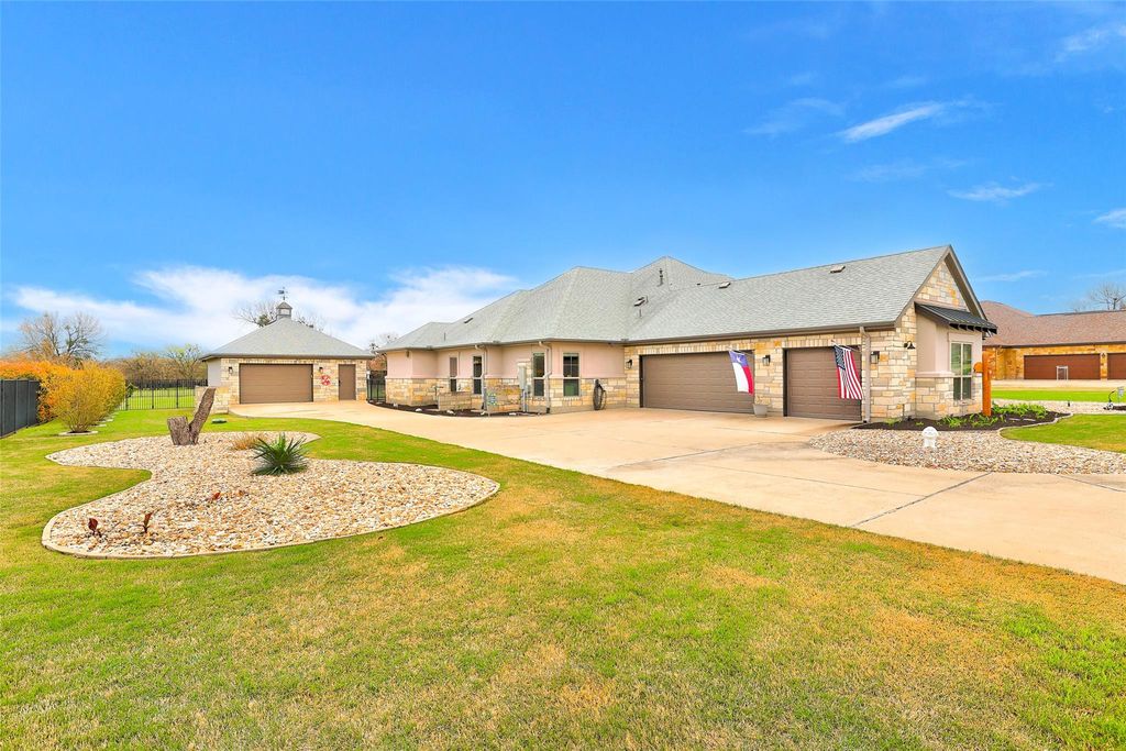 113 Camp Verde DR, Georgetown, TX 78633