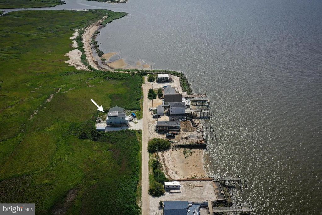 68 BAY AVENUE, Heislerville, NJ 08324