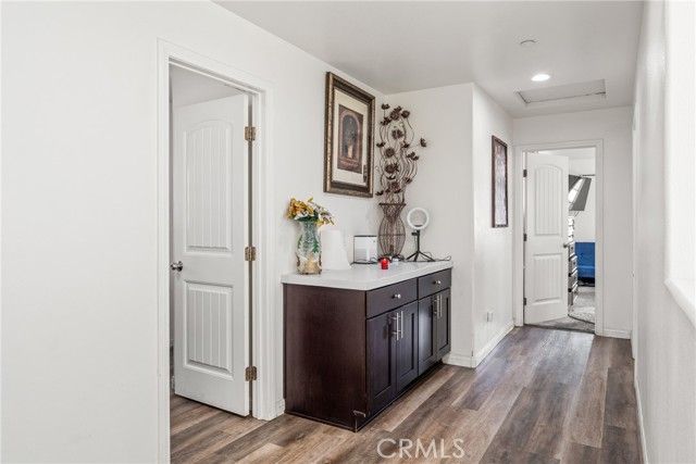 507 Villa Way, Colton, CA 92324