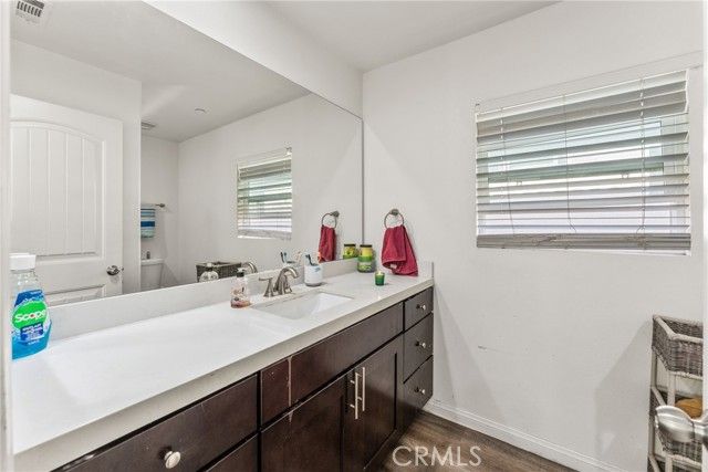 507 Villa Way, Colton, CA 92324