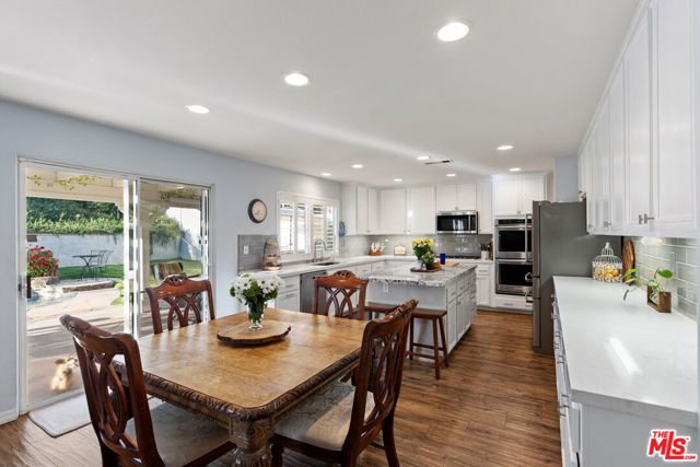 21155 Lone Star Way, Santa Clarita, CA 91390