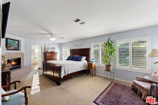 21155 Lone Star Way, Santa Clarita, CA 91390