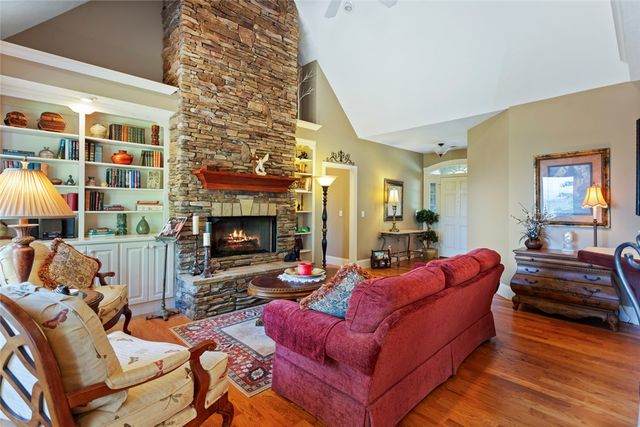 234 Bay View Drive, Salem, SC 29676
