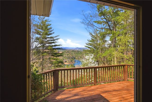 234 Bay View Drive, Salem, SC 29676