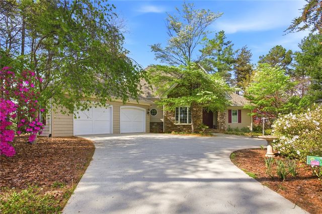234 Bay View Drive, Salem, SC 29676