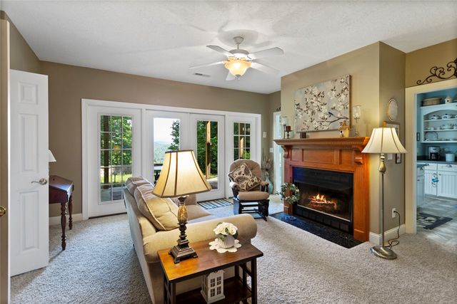 234 Bay View Drive, Salem, SC 29676