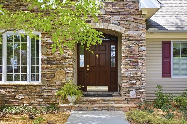 234 Bay View Drive, Salem, SC 29676