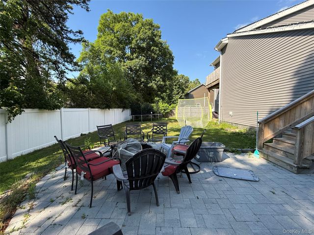 11 Summit Trail, Monroe, NY 10950