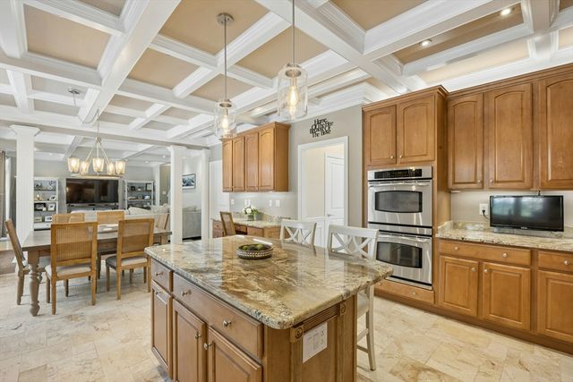 73 Fairway Drive, Northbridge, MA 01534