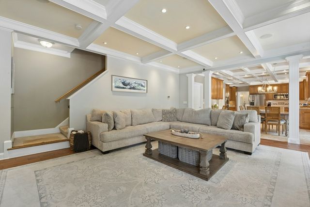 73 Fairway Drive, Northbridge, MA 01534