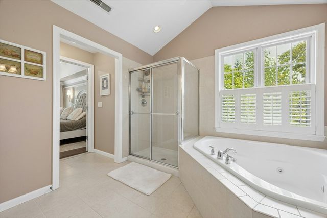73 Fairway Drive, Northbridge, MA 01534