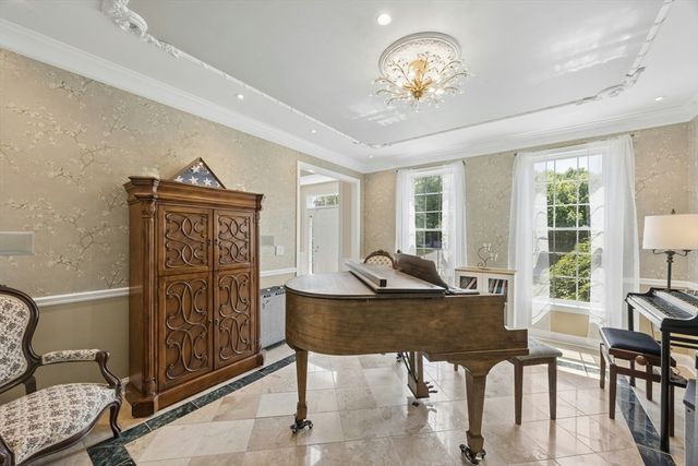 73 Fairway Drive, Northbridge, MA 01534