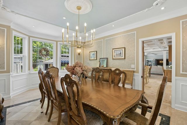 73 Fairway Drive, Northbridge, MA 01534