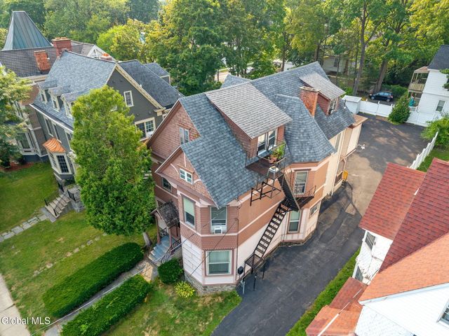 113 S Lake Avenue, Albany, NY 12208