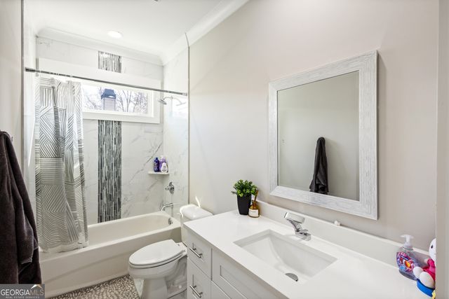 1952 Azalea Drive, Lawrenceville, GA 30043