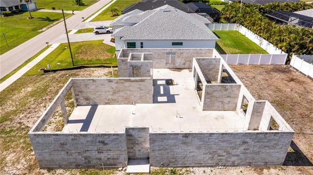 428 SW 28th AVE, Cape Coral, FL 33991