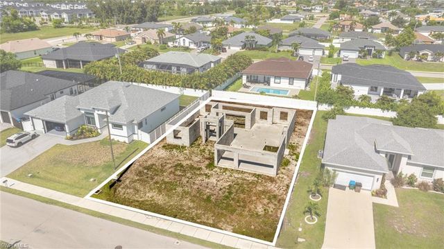 428 SW 28th AVE, Cape Coral, FL 33991