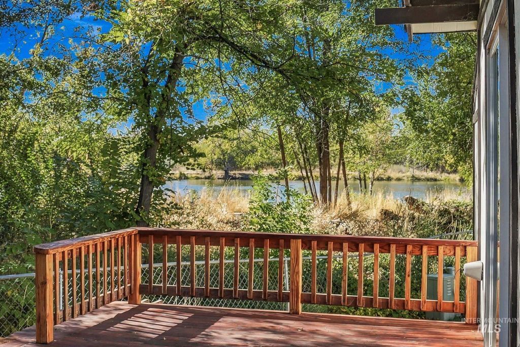 790 N Riviera Dr 56, Boise, ID 83703 photo 3