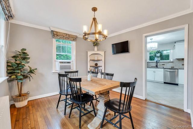 214 1st Street, Saint James, NY 11780