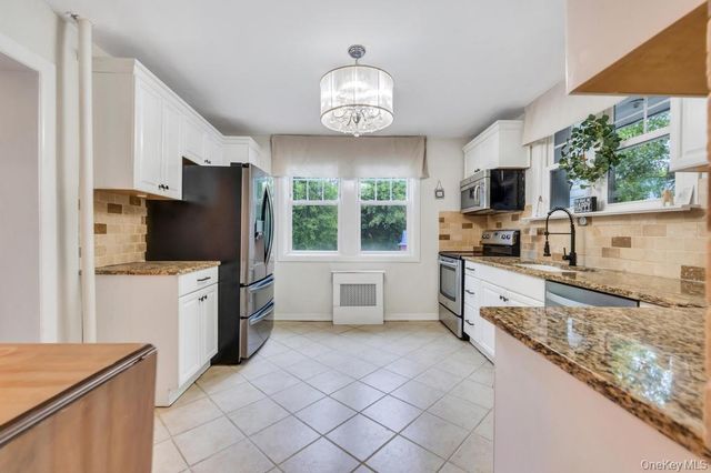 214 1st Street, Saint James, NY 11780
