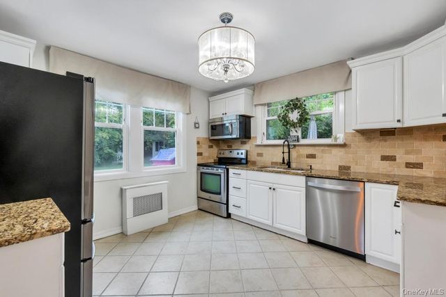 214 1st Street, Saint James, NY 11780