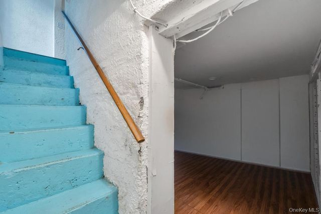214 1st Street, Saint James, NY 11780