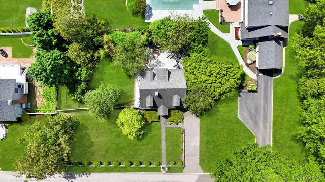 214 1st Street, Saint James, NY 11780