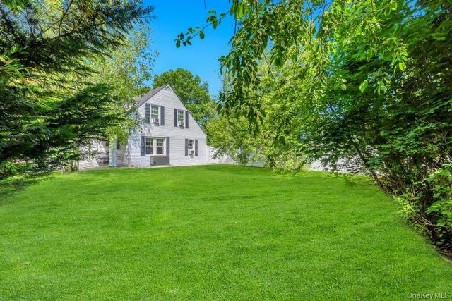 214 1st Street, Saint James, NY 11780