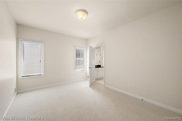 5348 Sunnycrest Drive, West Bloomfield, MI 48323