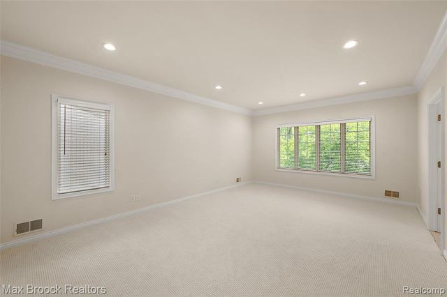 5348 Sunnycrest Drive, West Bloomfield, MI 48323