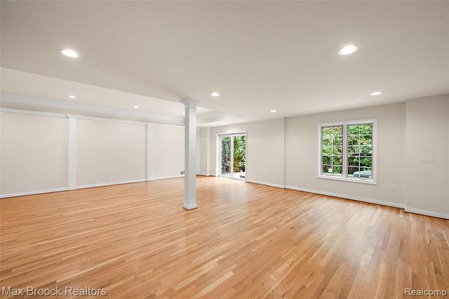5348 Sunnycrest Drive, West Bloomfield, MI 48323