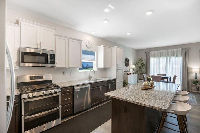 127 Beaman Gates Drive SW, Granville, OH 43023