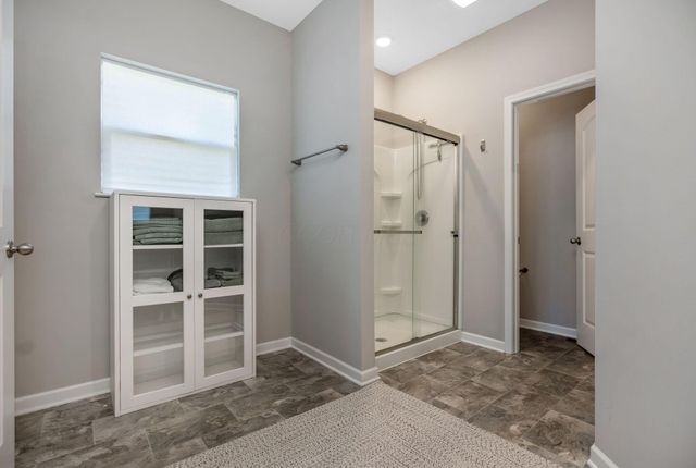 127 Beaman Gates Drive SW, Granville, OH 43023
