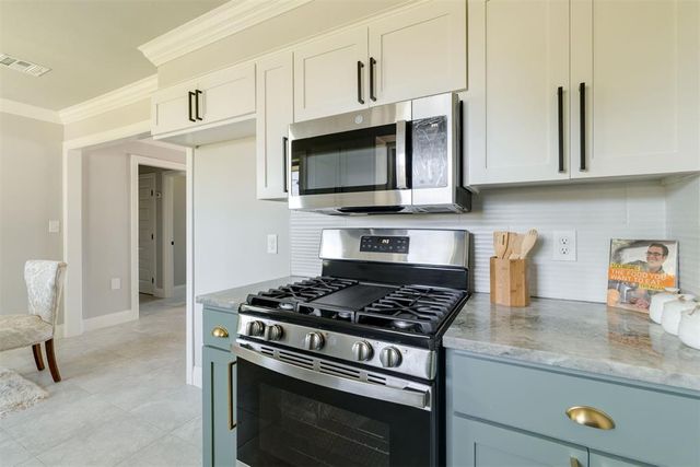 608 N Dallas Avenue, Moore, OK 73160