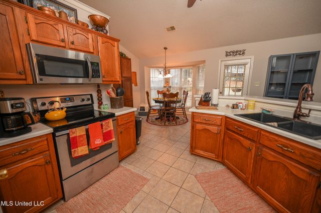 1404 Peppermill Drive, Southaven, MS 38671