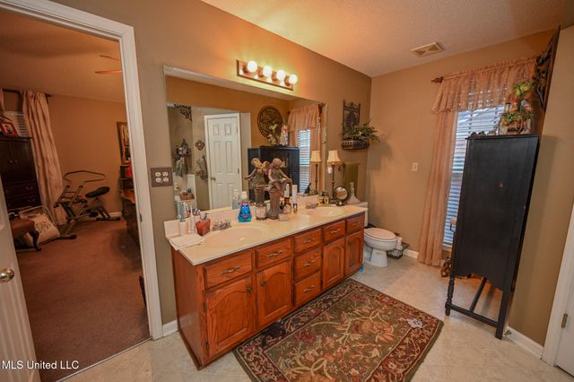 1404 Peppermill Drive, Southaven, MS 38671