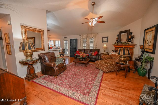 1404 Peppermill Drive, Southaven, MS 38671