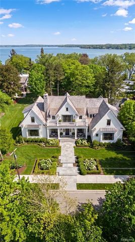 940 Lake Angelus Shores, Lake Angelus, MI 48326