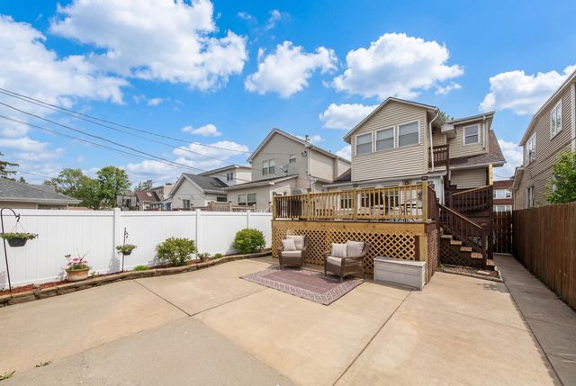 6461 W Raven Street, Chicago, IL 60631