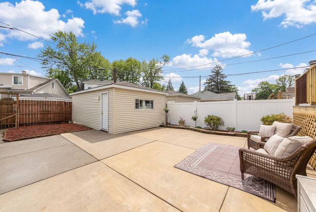 6461 W Raven Street, Chicago, IL 60631